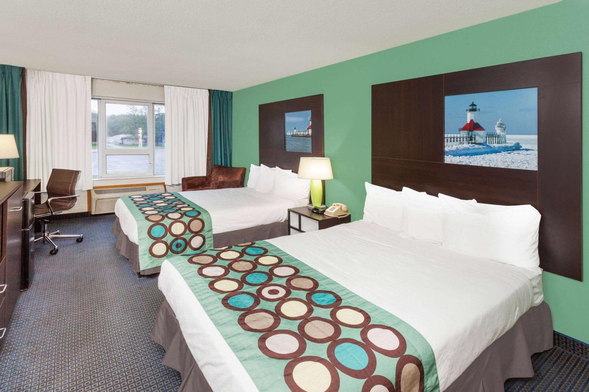 Super 8 By Wyndham Stevensville St Joseph Exterior foto